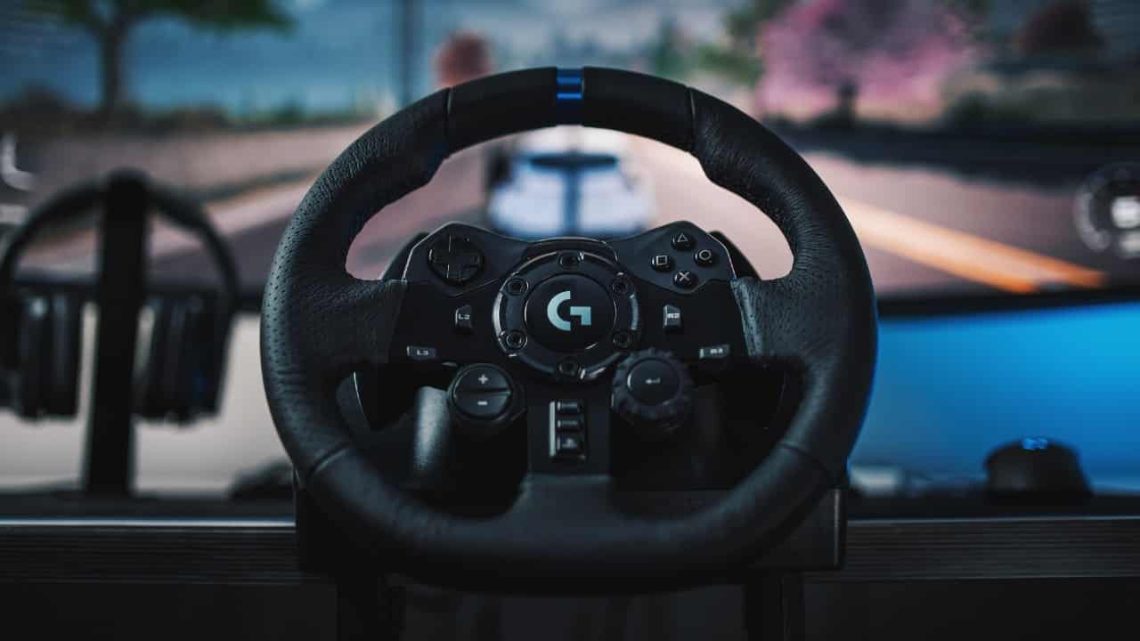 Logitech G923